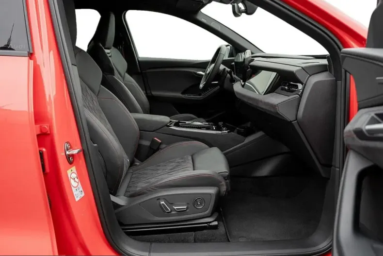 Audi SQ6 din 2025 cu 5.100 km - oferta AUD237543 - foto 2