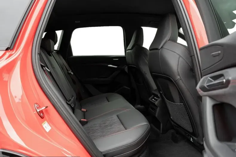 Audi SQ6 din 2025 cu 5.100 km - oferta AUD237543 - foto 4