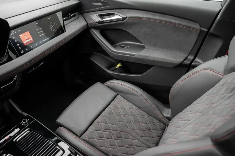 Audi SQ6 din 2025 cu 5.100 km - oferta AUD237543 - foto 9