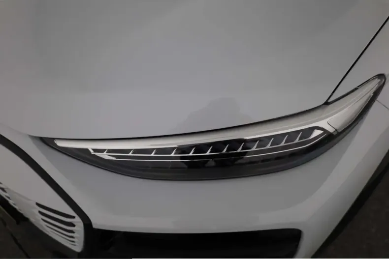 Audi SQ6 din 2025 cu 14.640 km - oferta AUD237544 - foto 6