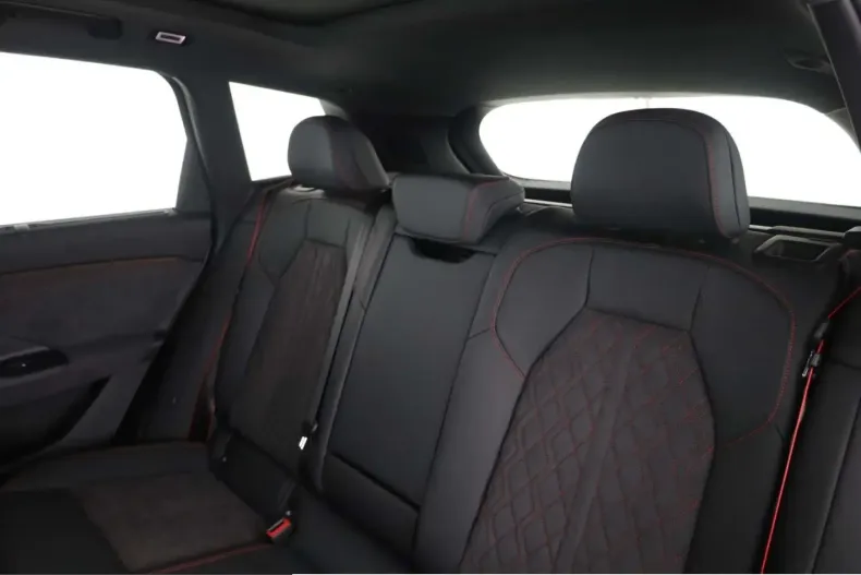 Audi SQ6 din 2025 cu 14.640 km - oferta AUD237544 - foto 10