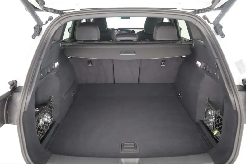 Audi SQ6 din 2025 cu 14.640 km - oferta AUD237544 - foto 11