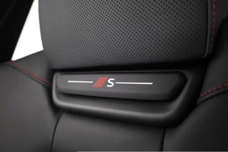 Audi SQ6 din 2025 cu 14.640 km - oferta AUD237544 - foto 17
