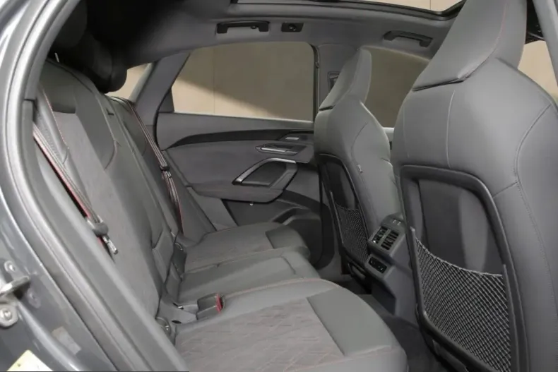 Audi SQ5 din 2025 cu 5.900 km - oferta AUD237545 - foto 8