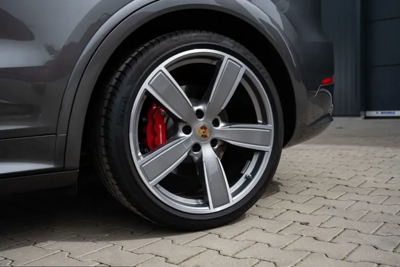 Porsche Cayenne din 2023 cu 9.750 km - oferta POR237550 - foto 18
