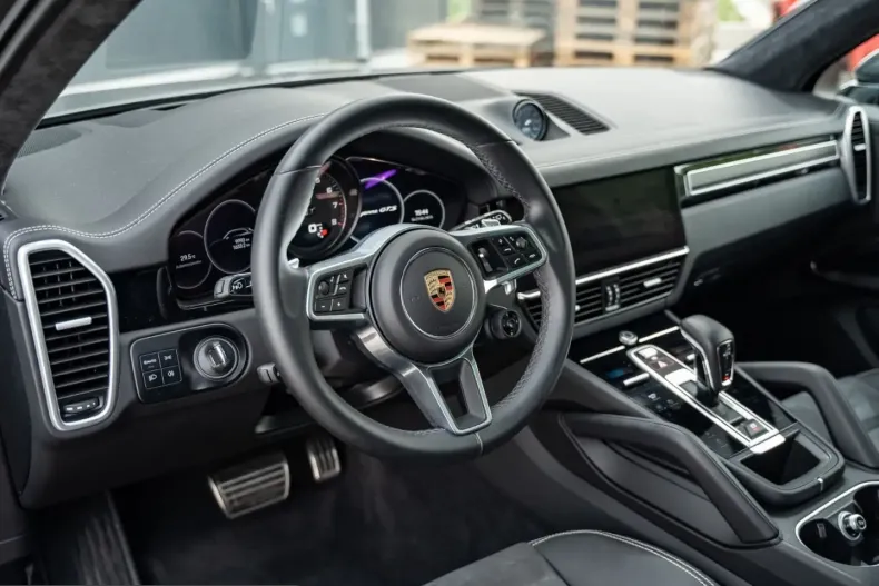 Porsche Cayenne din 2023 cu 9.750 km - oferta POR237550 - foto 20