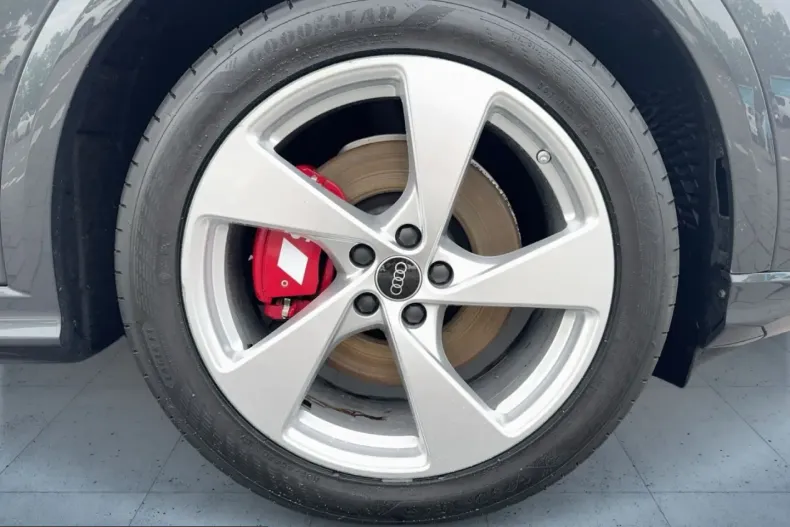Audi SQ5 din 2025 cu 20.290 km - oferta AUD237555 - foto 7