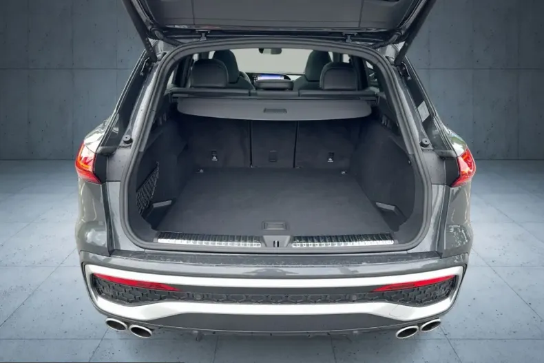 Audi SQ5 din 2025 cu 20.290 km - oferta AUD237555 - foto 13