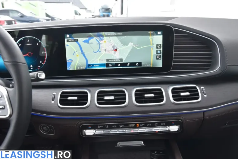 Mercedes-Benz GLE 400 (Clasa GLE) din 2024 cu 40.000 km - oferta MER237560 - foto 13