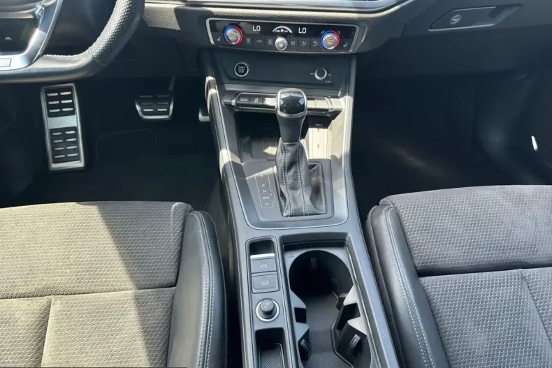 Audi Q3 din 2021 cu 69.898 km - oferta AUD237563 - foto 14