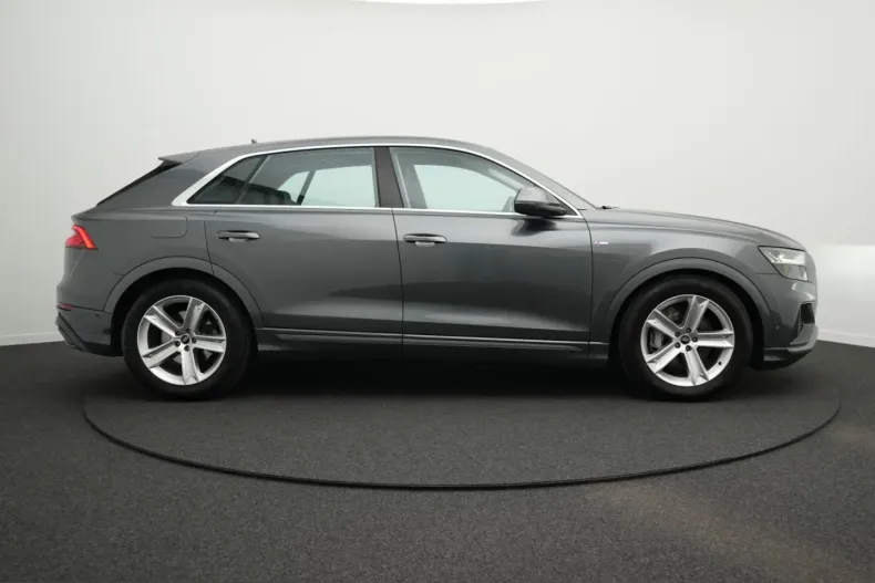 Audi Q8 din 2023 cu 59.305 km - oferta AUD237568 - foto 10