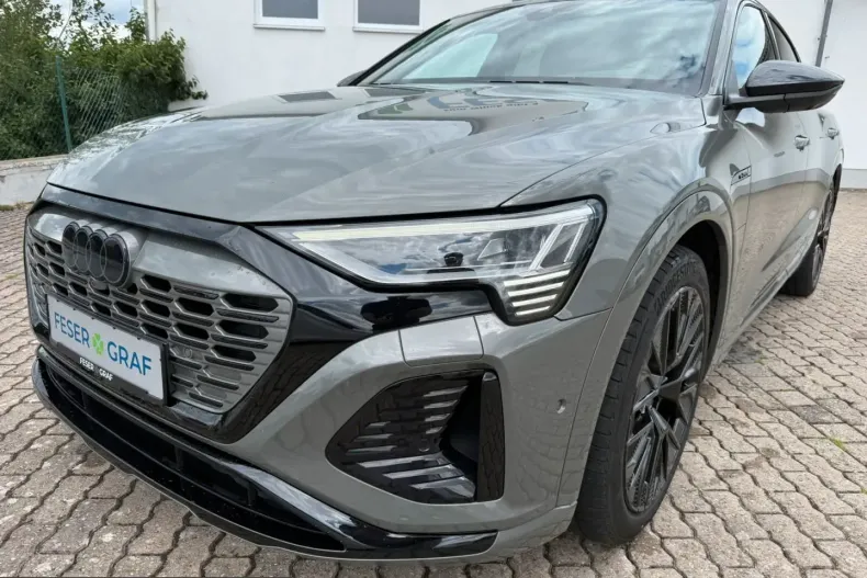 Audi Q8 din 2023 cu 68.700 km - oferta AUD237569 - foto 1