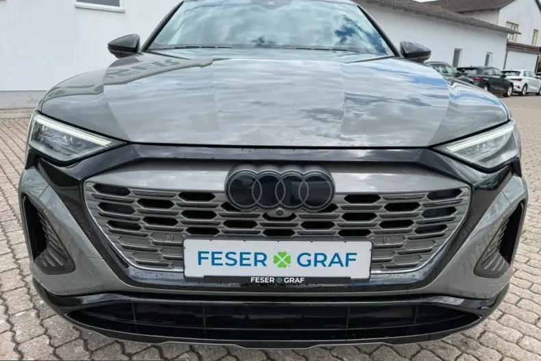 Audi Q8 din 2023 cu 68.700 km - oferta AUD237569 - foto 2