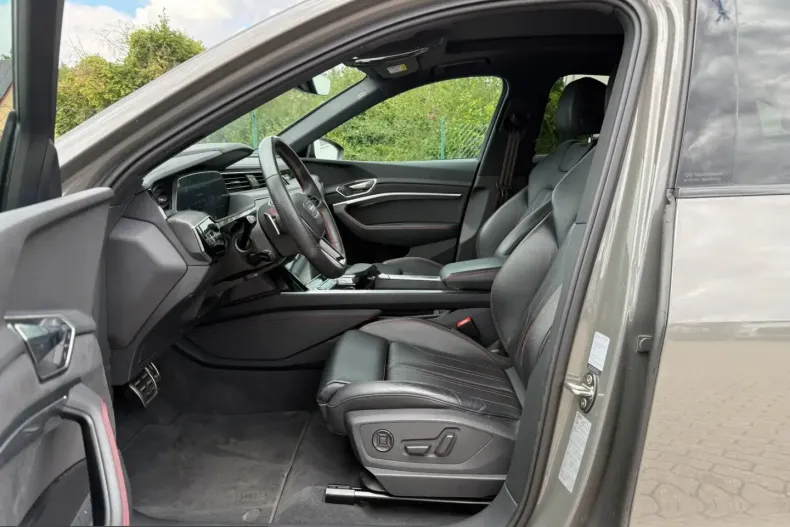 Audi Q8 din 2023 cu 68.700 km - oferta AUD237569 - foto 11