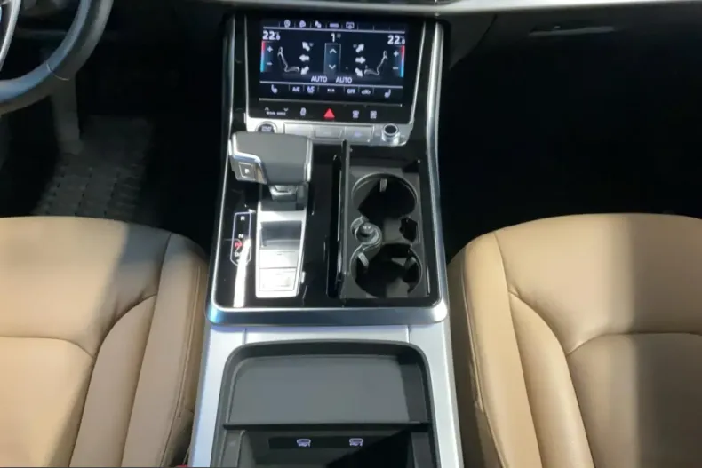 Audi Q8 din 2023 cu 38.352 km - oferta AUD237570 - foto 12