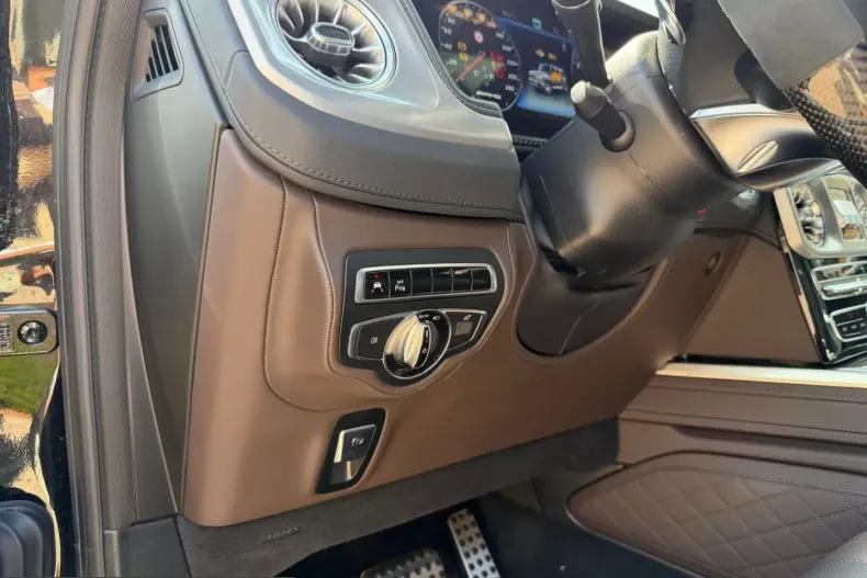 Mercedes-Benz G 63 AMG (Clasa G) din 2023 cu 13.528 km - oferta MER237579 - foto 21