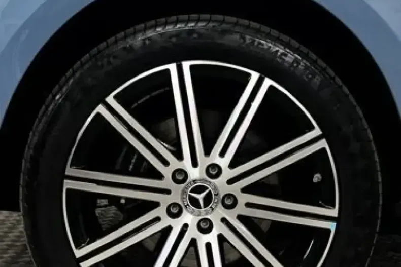 Mercedes-Benz V 300 (Clasa V) din 2024 cu 49.124 km - oferta MER237584 - foto 12