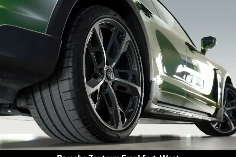 Porsche Taycan din 2023 cu 43.580 km - oferta POR237586 - foto 6