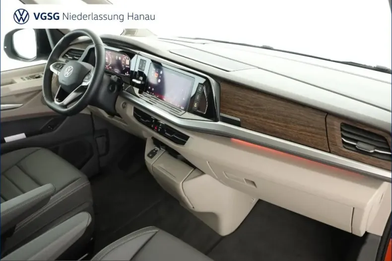 Volkswagen T7 Multivan din 2025 cu 4.360 km - oferta VOL237590 - foto 3