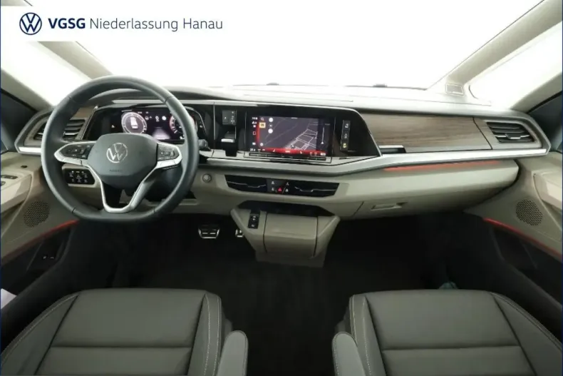 Volkswagen T7 Multivan din 2025 cu 4.360 km - oferta VOL237590 - foto 4