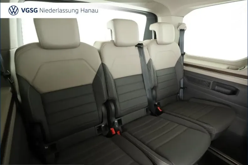 Volkswagen T7 Multivan din 2025 cu 4.360 km - oferta VOL237590 - foto 8