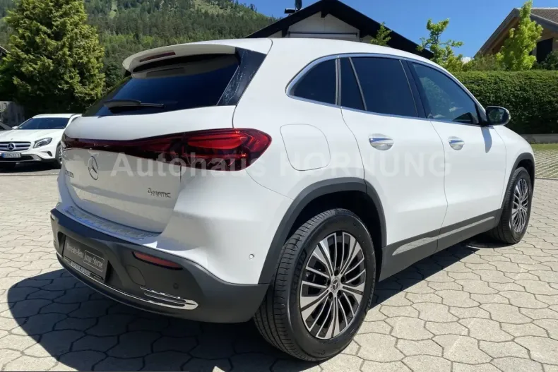 Mercedes-Benz EQA (Clasa GLA) din 2025 cu 3.620 km - oferta MER237592 - foto 3