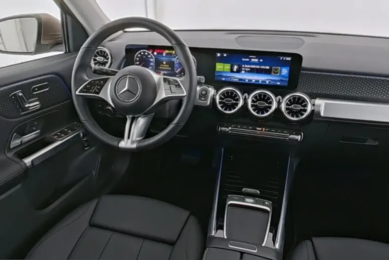 Mercedes-Benz GLB 250 (Clasa GLB) din 2024 cu 49.500 km - oferta MER237593 - foto 6