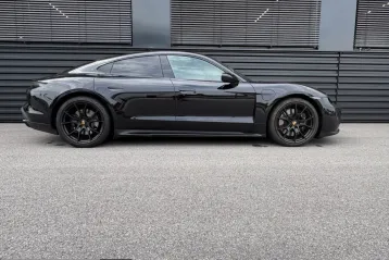 Porsche Taycan din 2023 - oferta POR237598