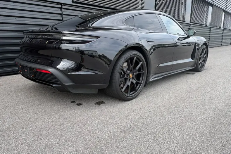 Porsche Taycan din 2023 cu 36.700 km - oferta POR237598 - foto 2
