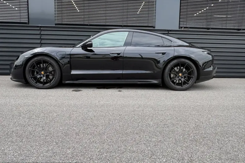 Porsche Taycan din 2023 cu 36.700 km - oferta POR237598 - foto 7