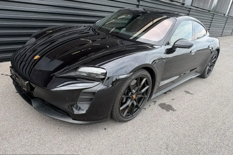 Porsche Taycan din 2023 cu 36.700 km - oferta POR237598 - foto 11