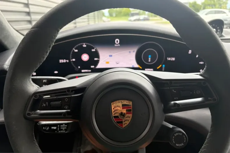 Porsche Taycan din 2023 cu 36.700 km - oferta POR237598 - foto 13