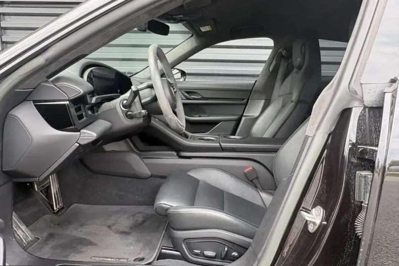 Porsche Taycan din 2023 cu 36.700 km - oferta POR237598 - foto 15
