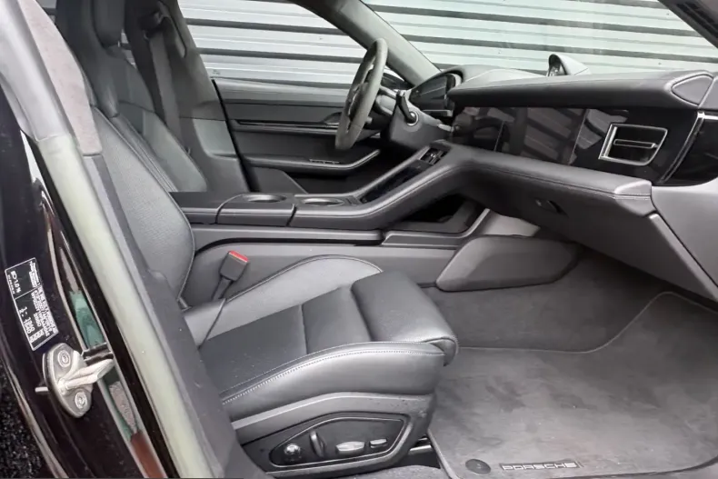 Porsche Taycan din 2023 cu 36.700 km - oferta POR237598 - foto 21