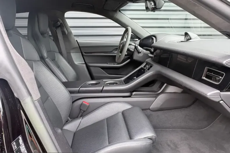 Porsche Taycan din 2023 cu 36.700 km - oferta POR237598 - foto 23