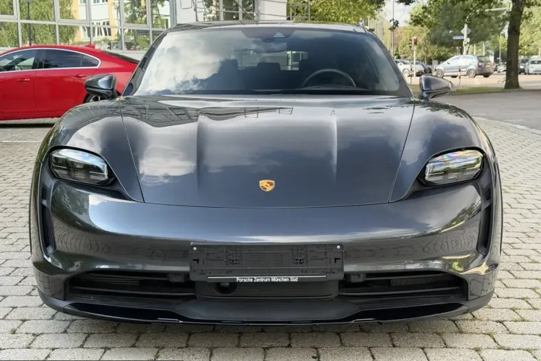 Porsche Taycan din 2023 cu 32.900 km - oferta POR237603 - foto 2