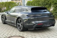 Porsche Taycan din 2023 cu 32.900 km - oferta POR237603 - foto 6