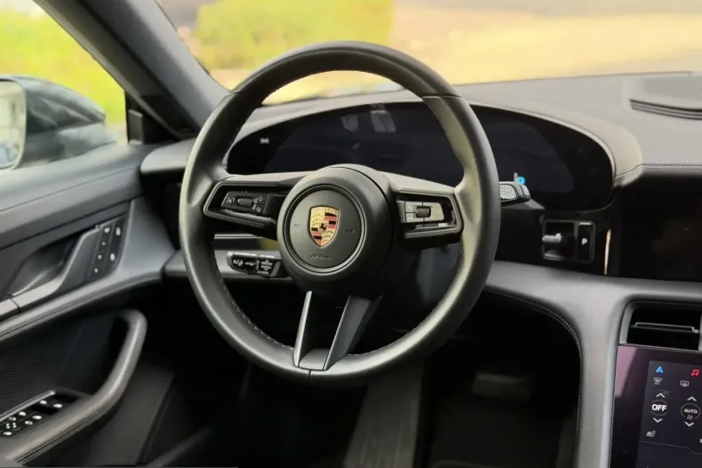 Porsche Taycan din 2023 cu 32.900 km - oferta POR237603 - foto 12