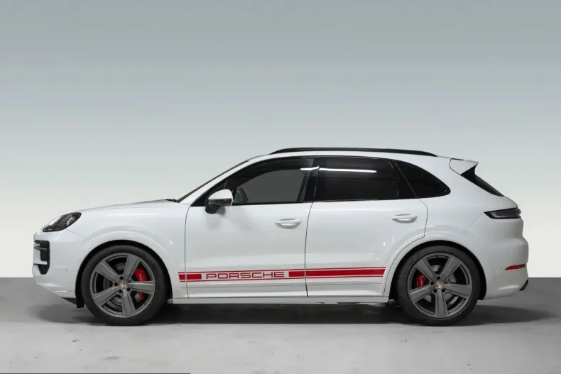 Porsche Cayenne din 2025 cu 19.600 km - oferta POR237613 - foto 2