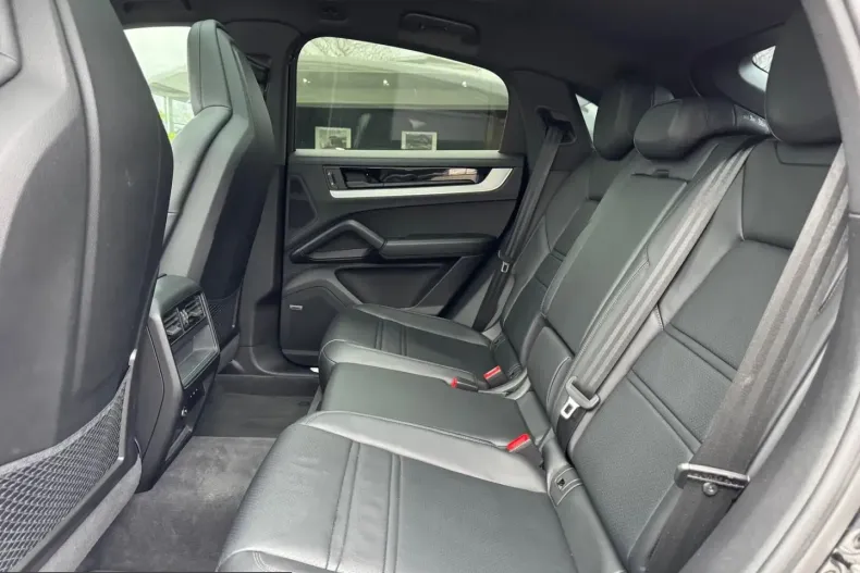 Porsche Cayenne din 2025 cu 19.431 km - oferta POR237614 - foto 21