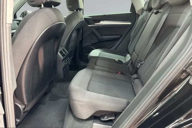 Audi Q5 din 2022 cu 44.700 km - oferta AUD237632 - foto 10