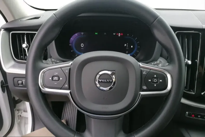 Volvo XC60 din 2022 cu 26.961 km - oferta VOL237638 - foto 14