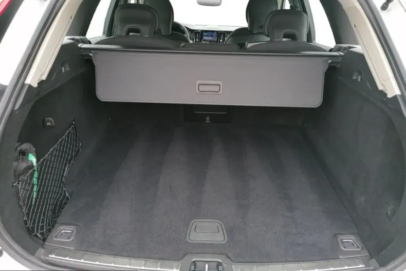 Volvo XC60 din 2022 cu 26.961 km - oferta VOL237638 - foto 21