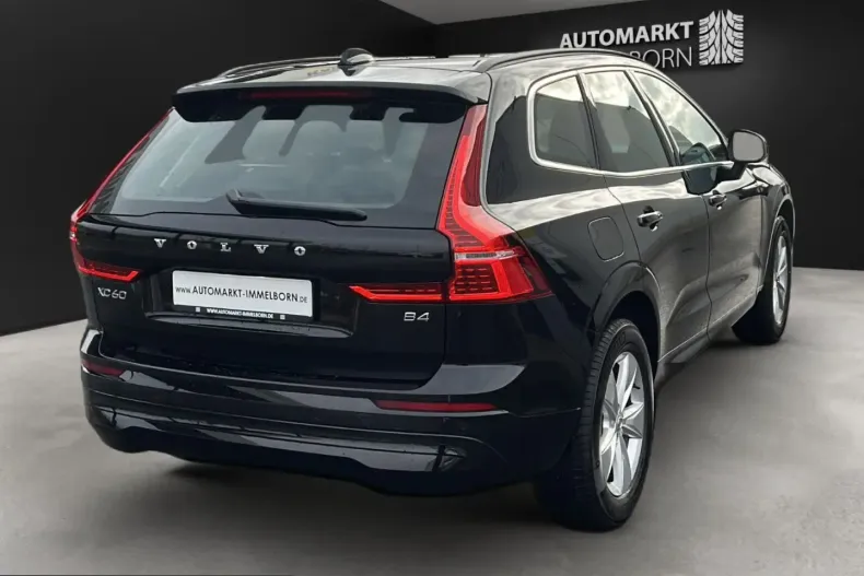Volvo XC60 din 2022 cu 43.211 km - oferta VOL237640 - foto 8