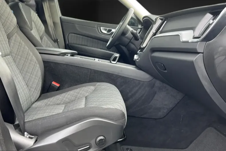 Volvo XC60 din 2022 cu 43.211 km - oferta VOL237640 - foto 15