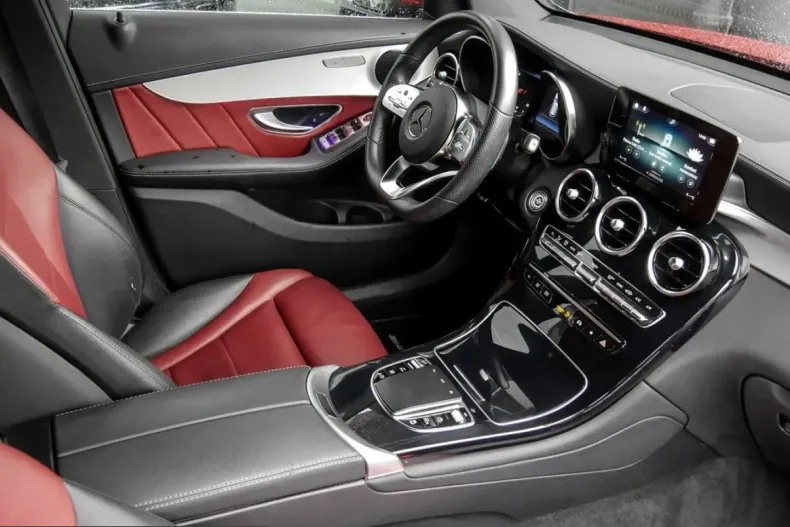 Mercedes-Benz GLC 200 (Clasa GLC) din 2022 cu 100.814 km - oferta MER237648 - foto 3