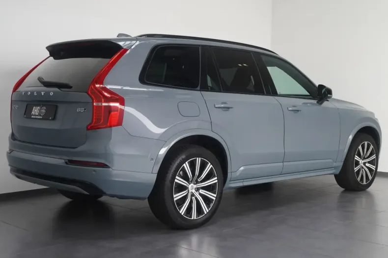 Volvo XC90 din 2023 cu 66.554 km - oferta VOL237659 - foto 3