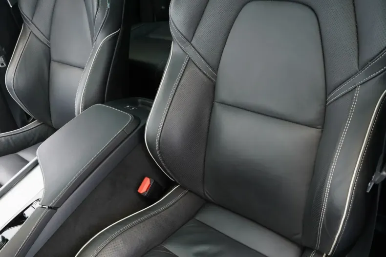 Volvo XC90 din 2023 cu 66.554 km - oferta VOL237659 - foto 14