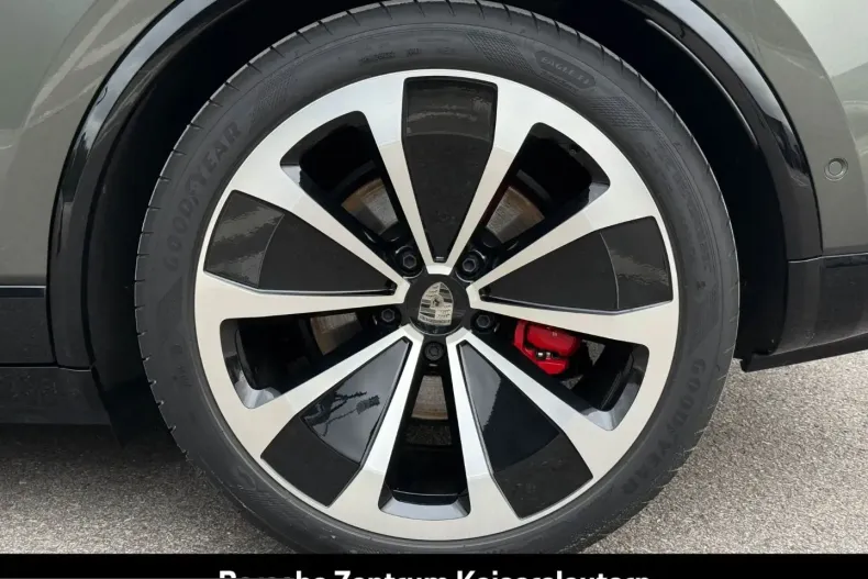 Porsche Macan din 2024 cu 6.900 km - oferta POR237664 - foto 11