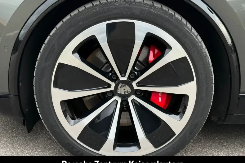 Porsche Macan din 2024 cu 6.900 km - oferta POR237664 - foto 13